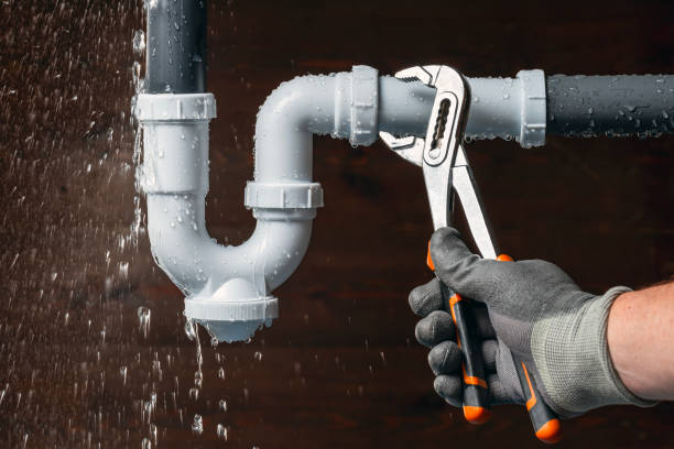 Professional Emergency Plumber technician working in Onset, MA
